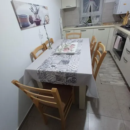 Favorite Apartmet Apartment *