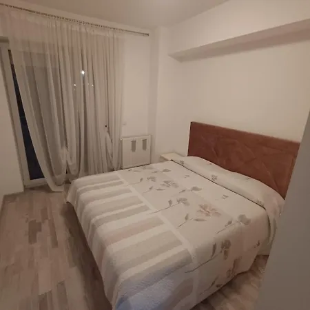 Appartamento Favorite Apartmet Braşov